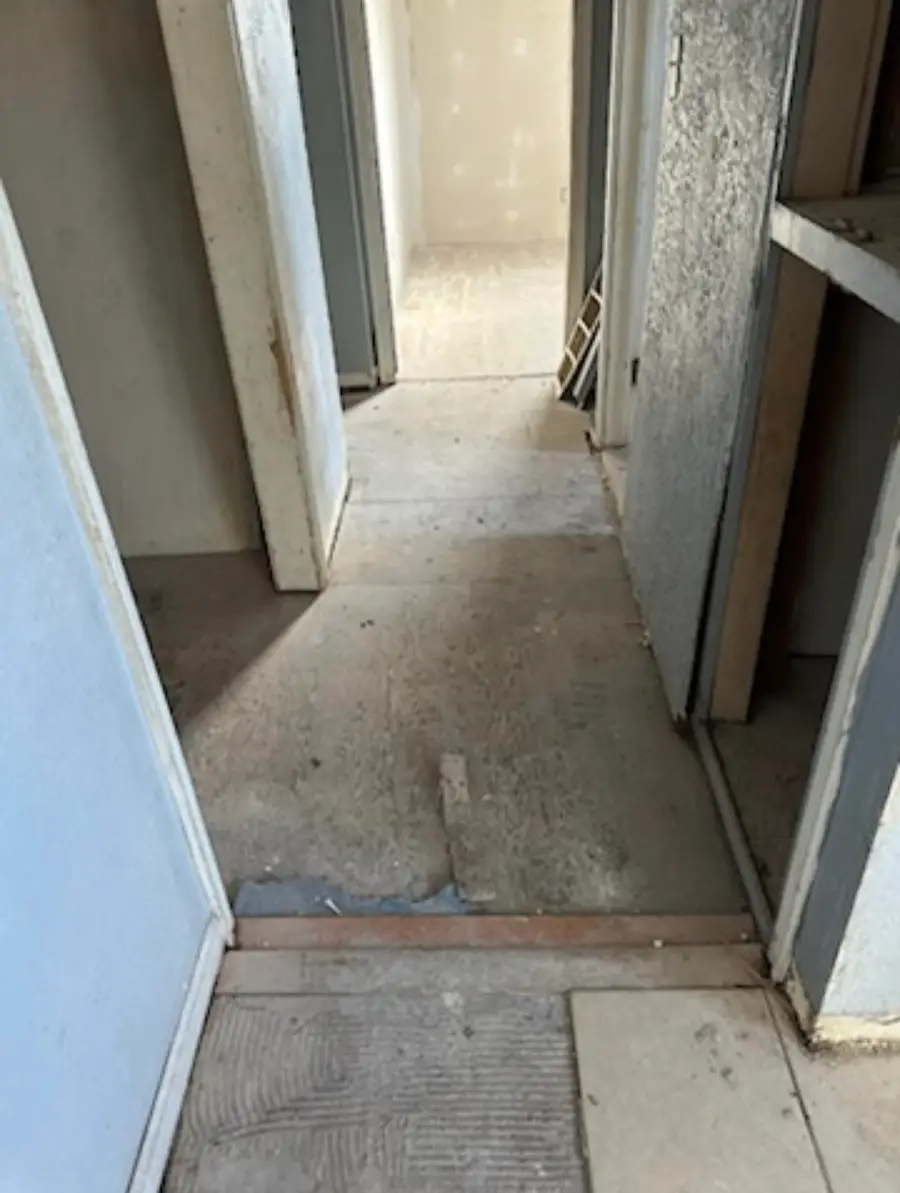 1310 S Leona Mitchell, Enid, OK 73701 - #2