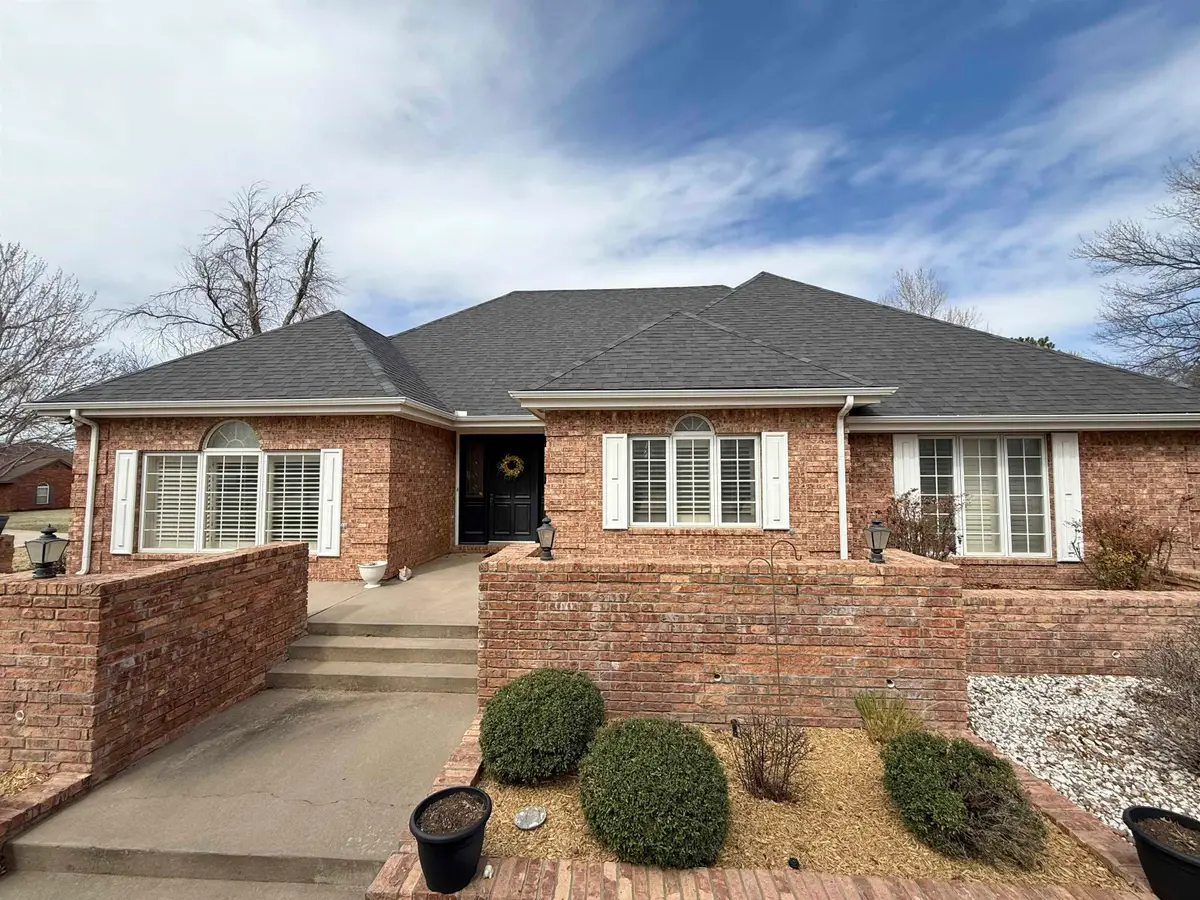 2819 Oak Hollow Rd, Woodward, OK 73801 - #1