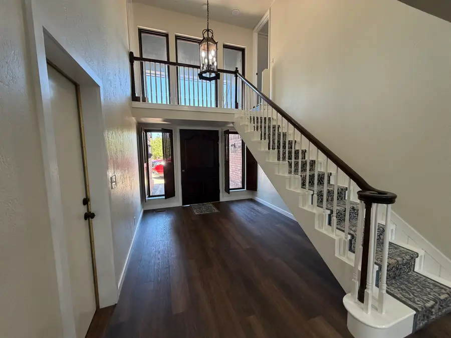 2125 Camelot Dr, Enid, OK 73703 - #2