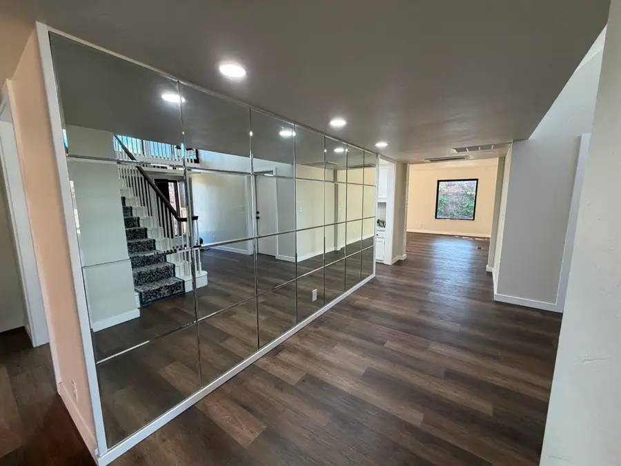 2125 Camelot Dr, Enid, OK 73703 - #3