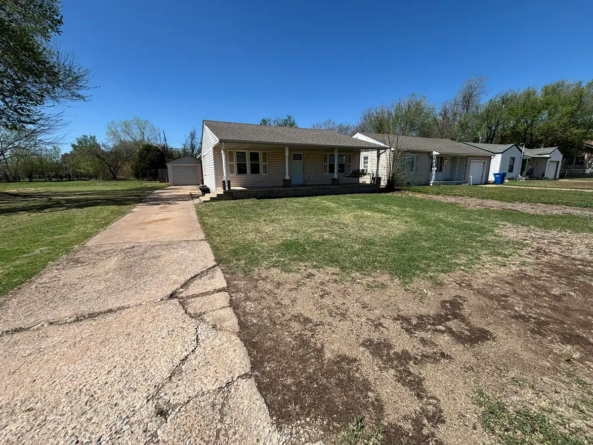 2206 N Independence, Enid, OK 73701 - #1