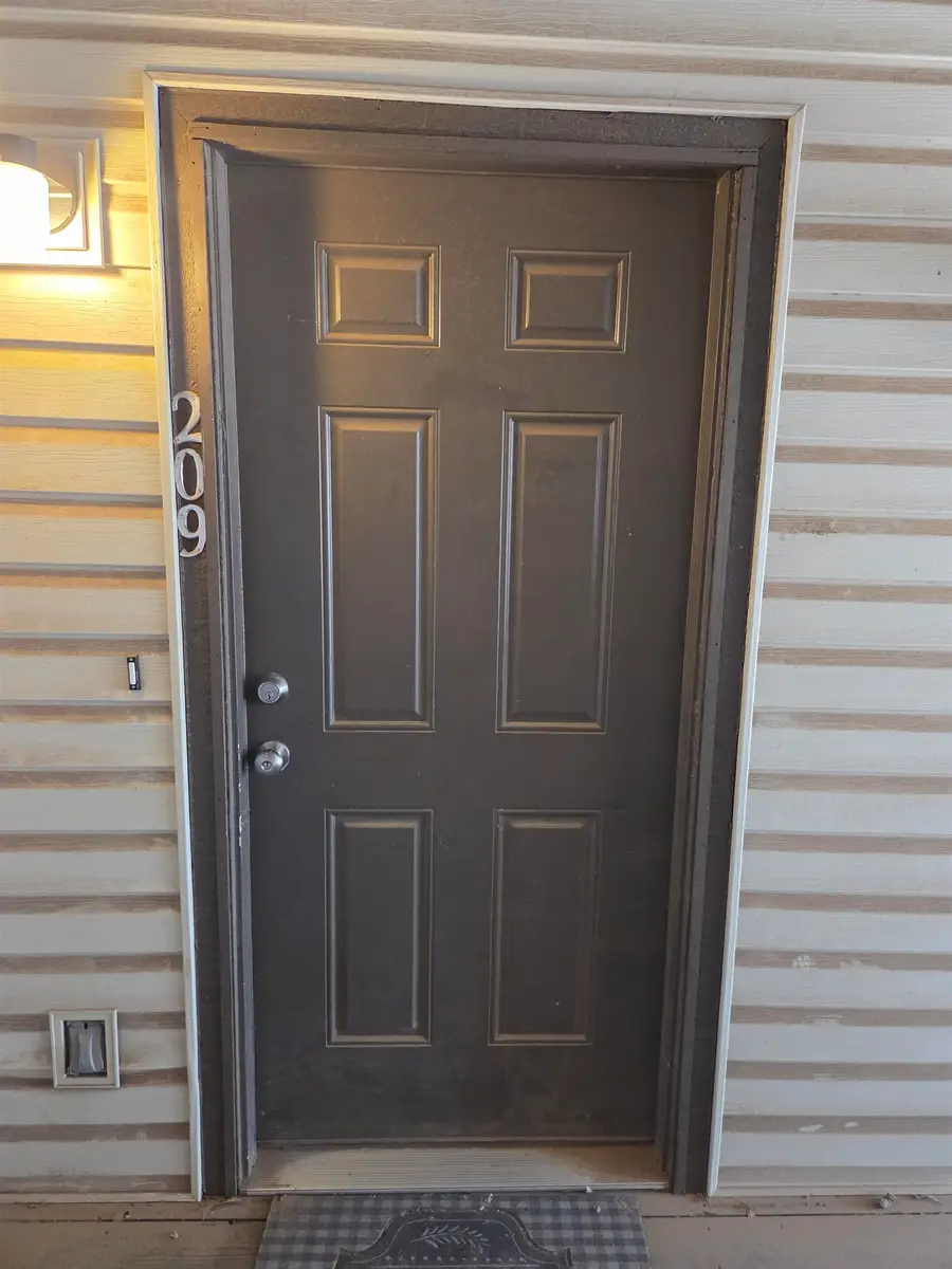 412 N Oakwood Rd #209, Enid, OK 73701 - #2