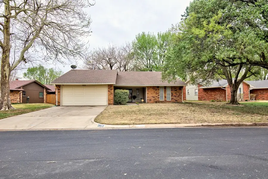 2822 Wagon Trail, Enid, OK 73703 - #2