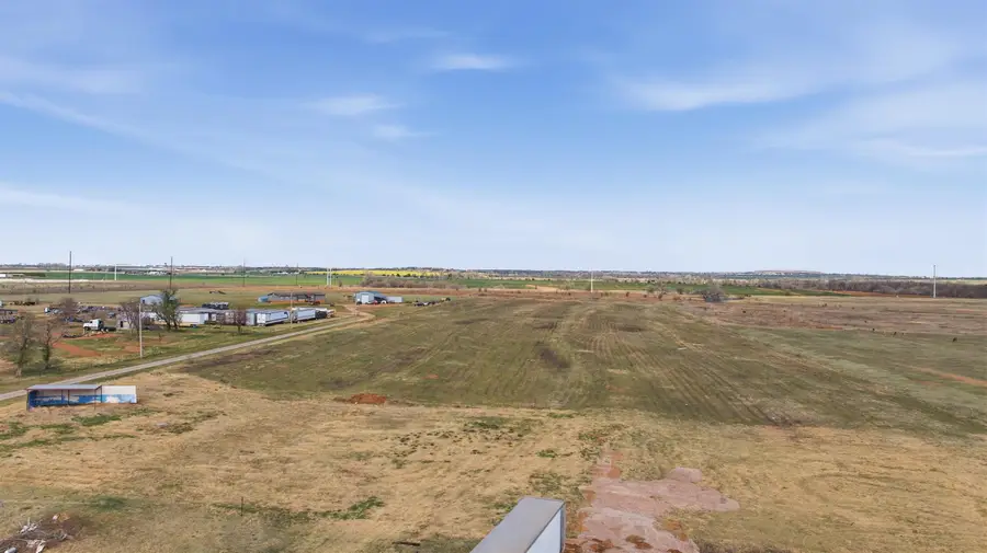 118 E Skeleton Road, Waukomis, OK 73773 - #3