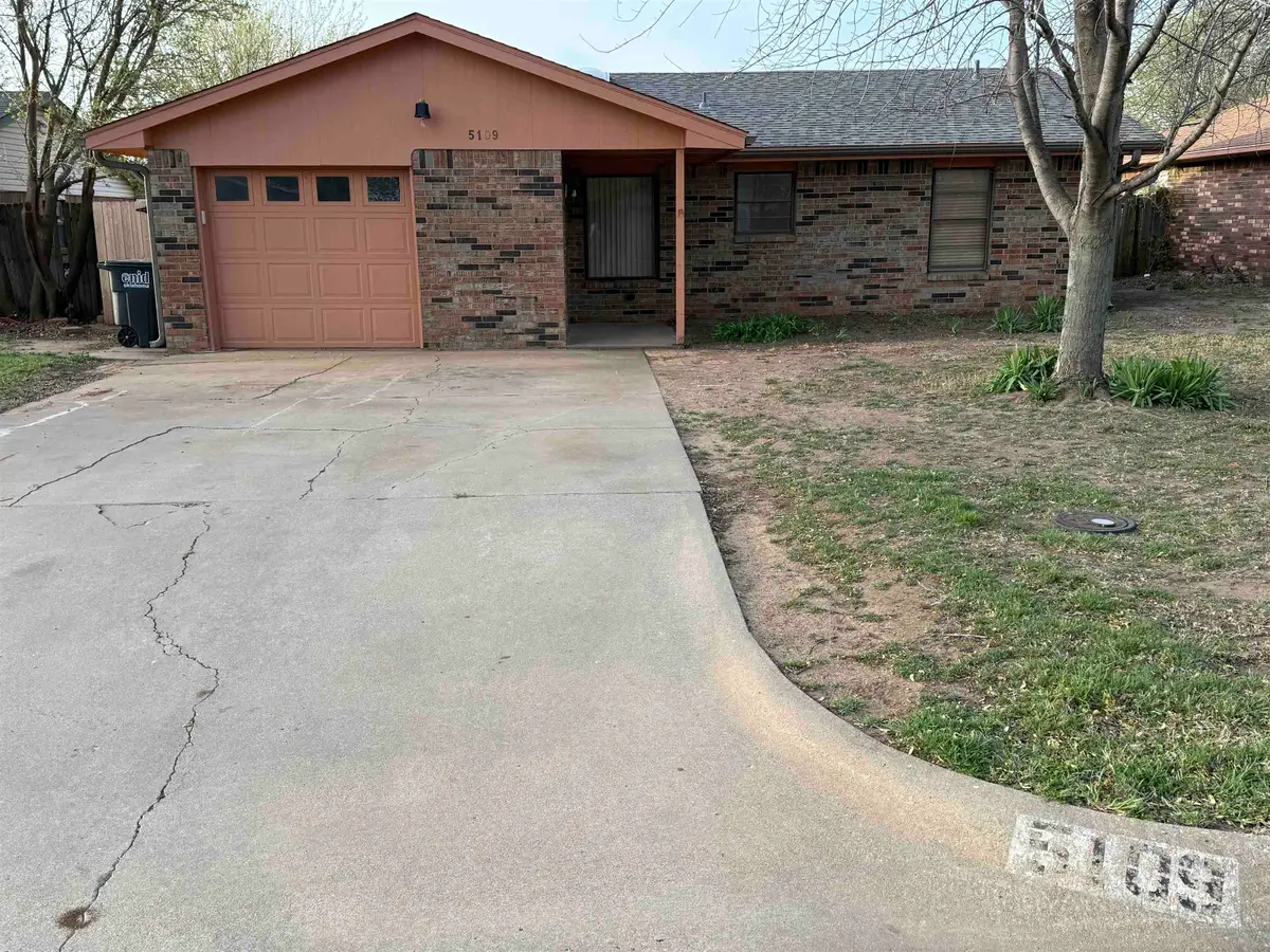 5109 Ridgeview Ave, Enid, OK 73703 - #1