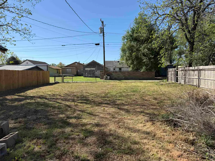 1811 Kansas Ave, Woodward, OK 73801 - #3