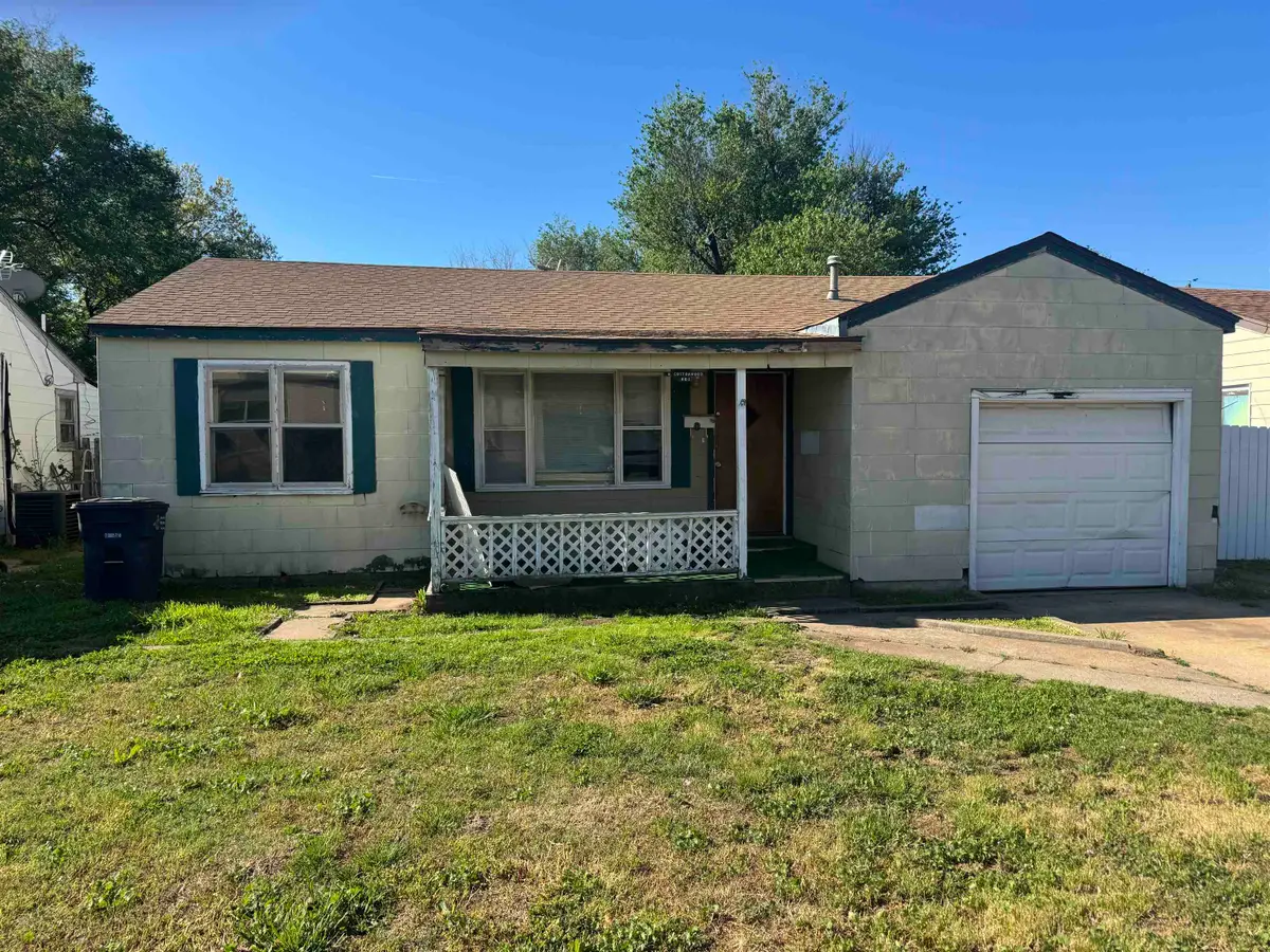 401 W Cottonwood, Enid, OK 73701 - #1