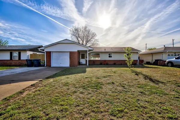 1813 Mimosa Dr, Enid, OK 73701-0000