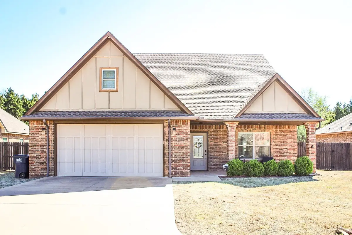 4807 Minco Rd, Enid, OK 73703 - #1