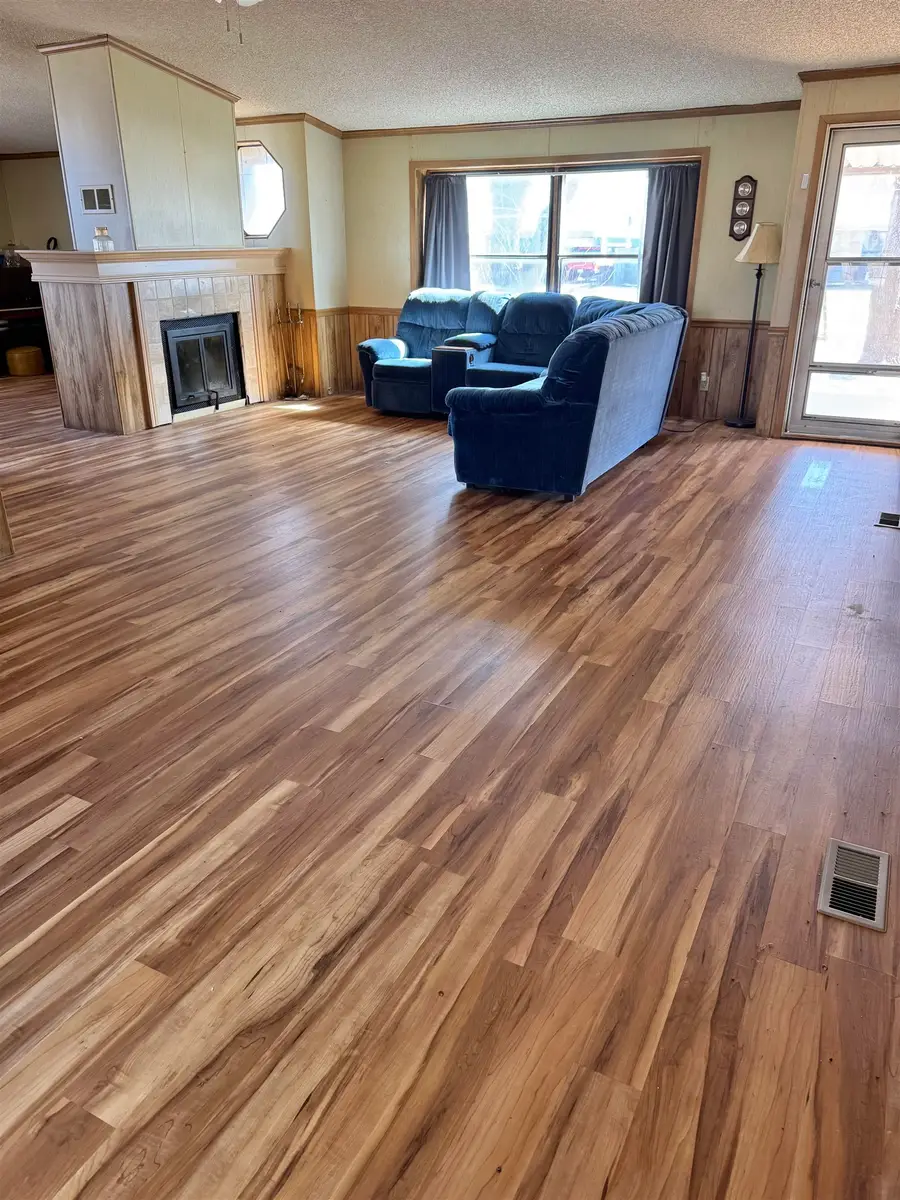 501 N Cedar St, Seiling, OK 73663 - #2