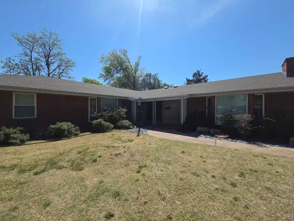 2905 W Broadway Ave, Enid, OK 73703