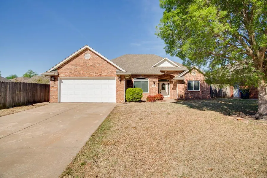 708 Bear Run, Enid, OK 73703 - #3