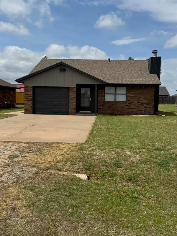 314 1st St, Kremlin, OK 73753