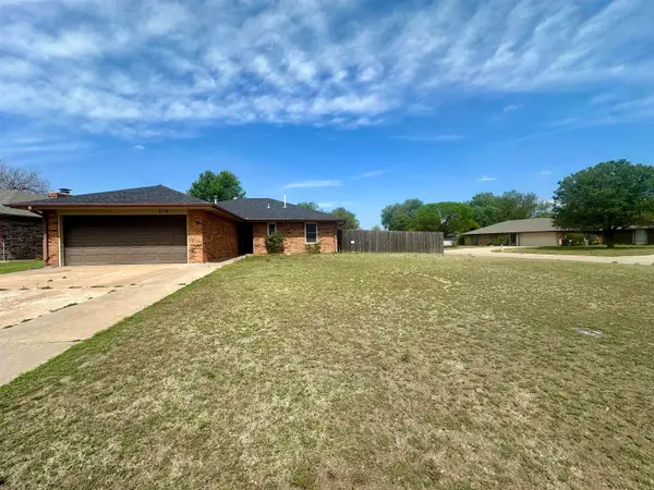 4202 Revere Rd, Enid, OK 73703