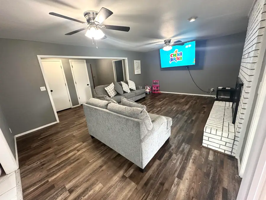 201 S La Mesa, Enid, OK 73703 - #2