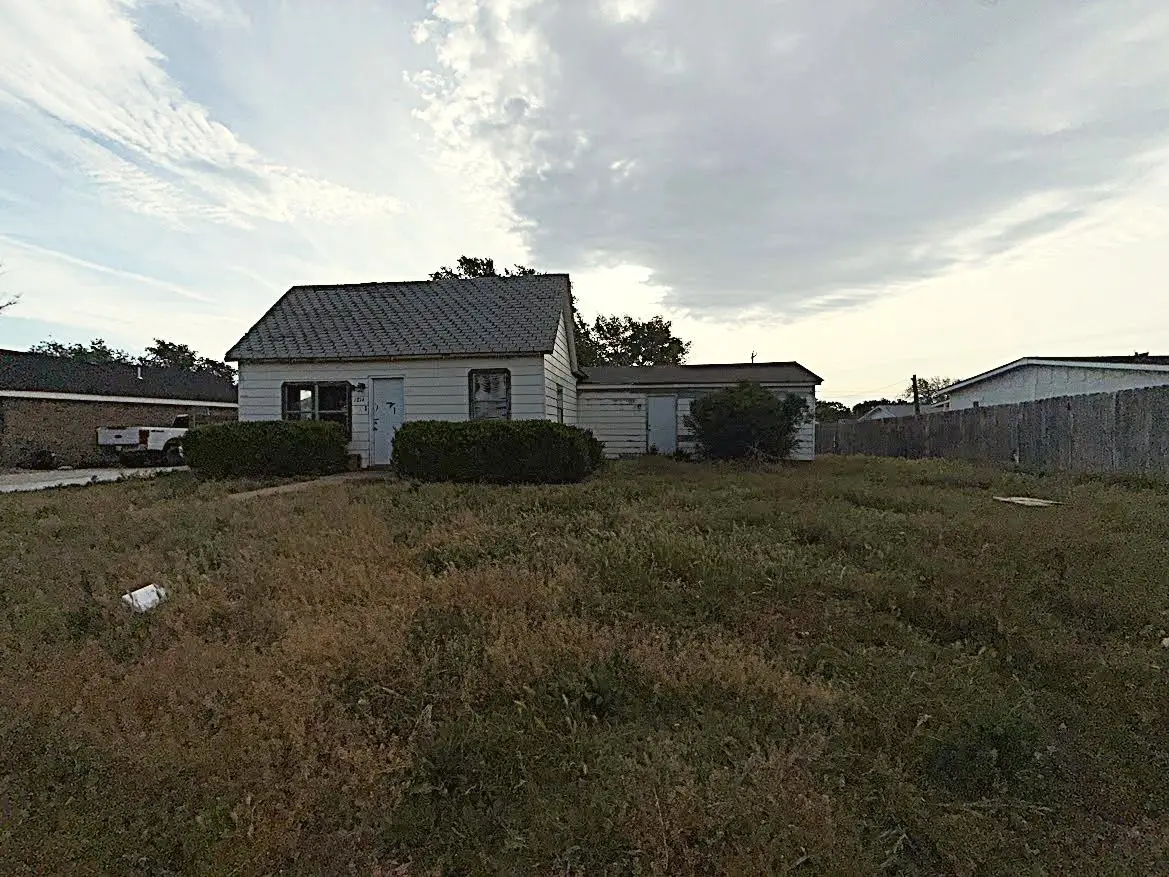 1814 7th St, Woodward, OK 73801 - #1