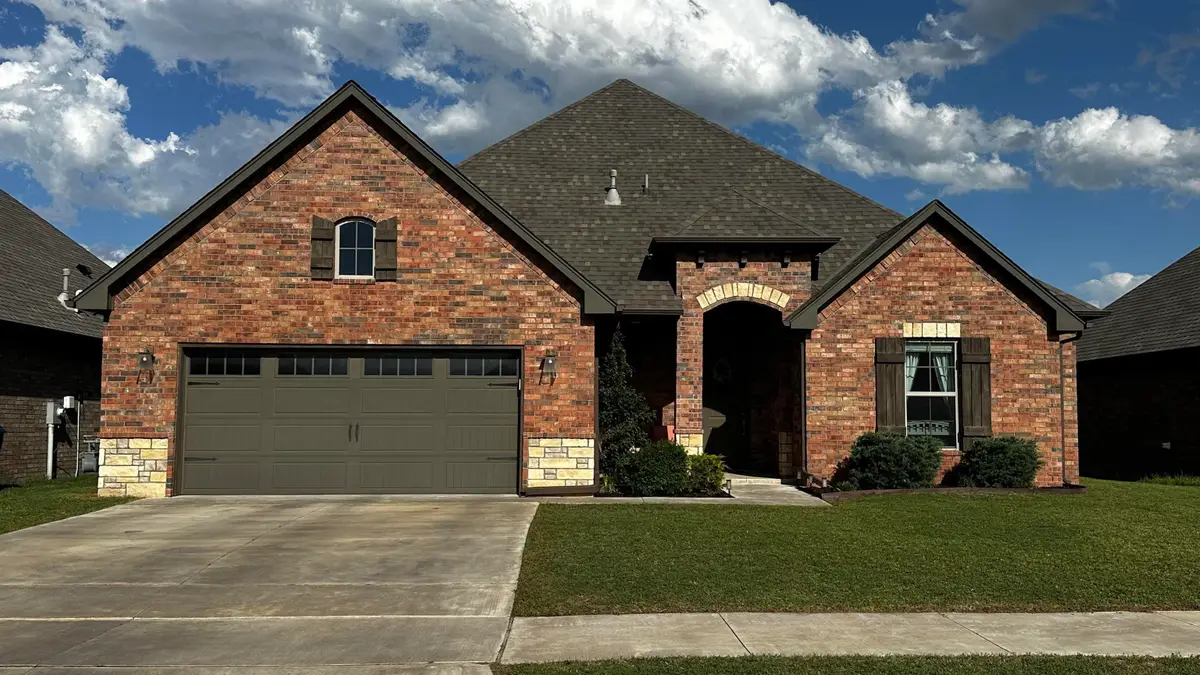 923 Stonebridge Village, Enid, OK 73703 - #1