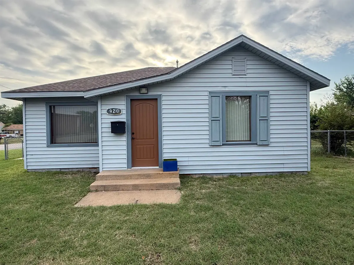 920 N Weigle, Watonga, OK 73772 - #1