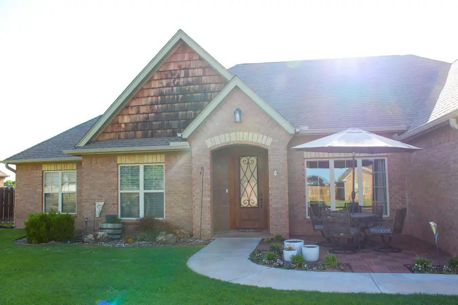 2017 Daybreak Ln, Enid, OK 73703 - #2
