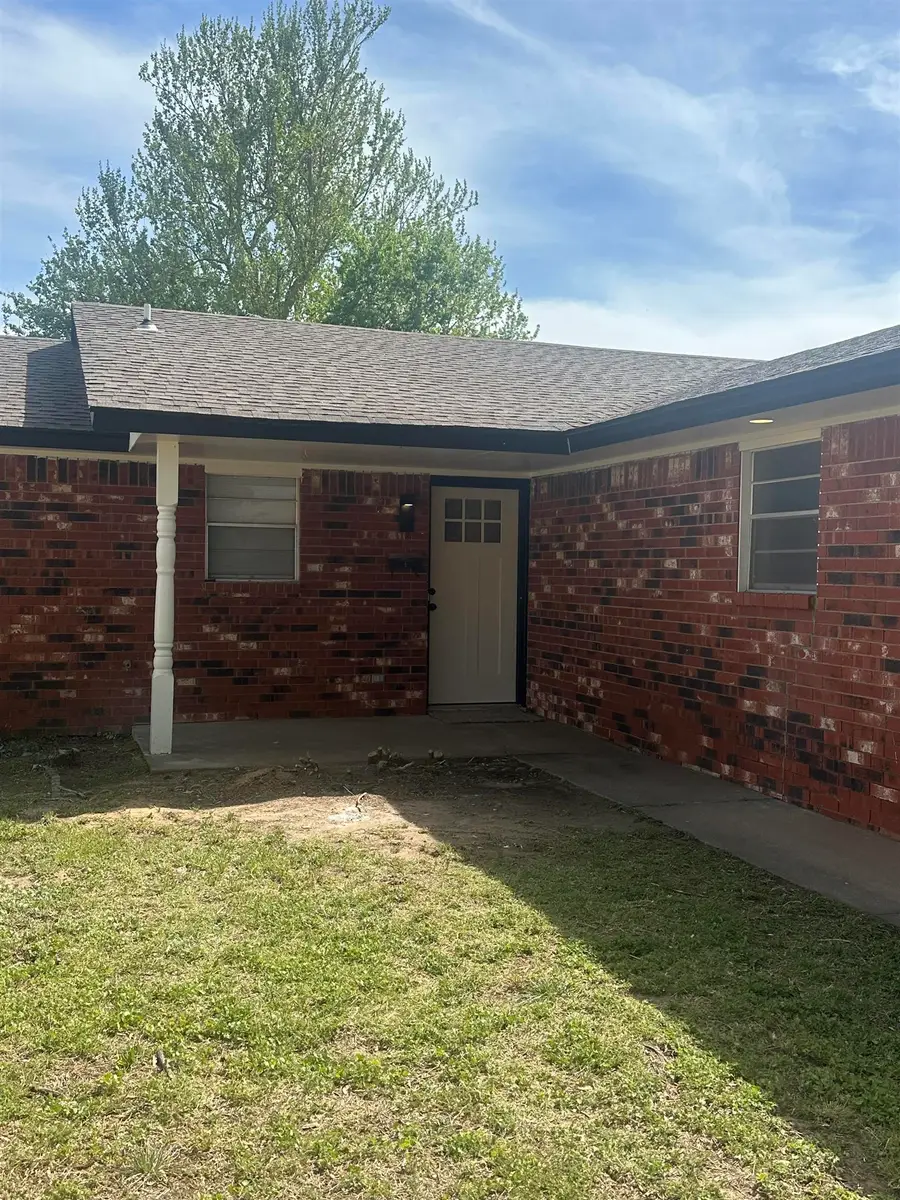 709 Chisholm Trail, Enid, OK 73701 - #3