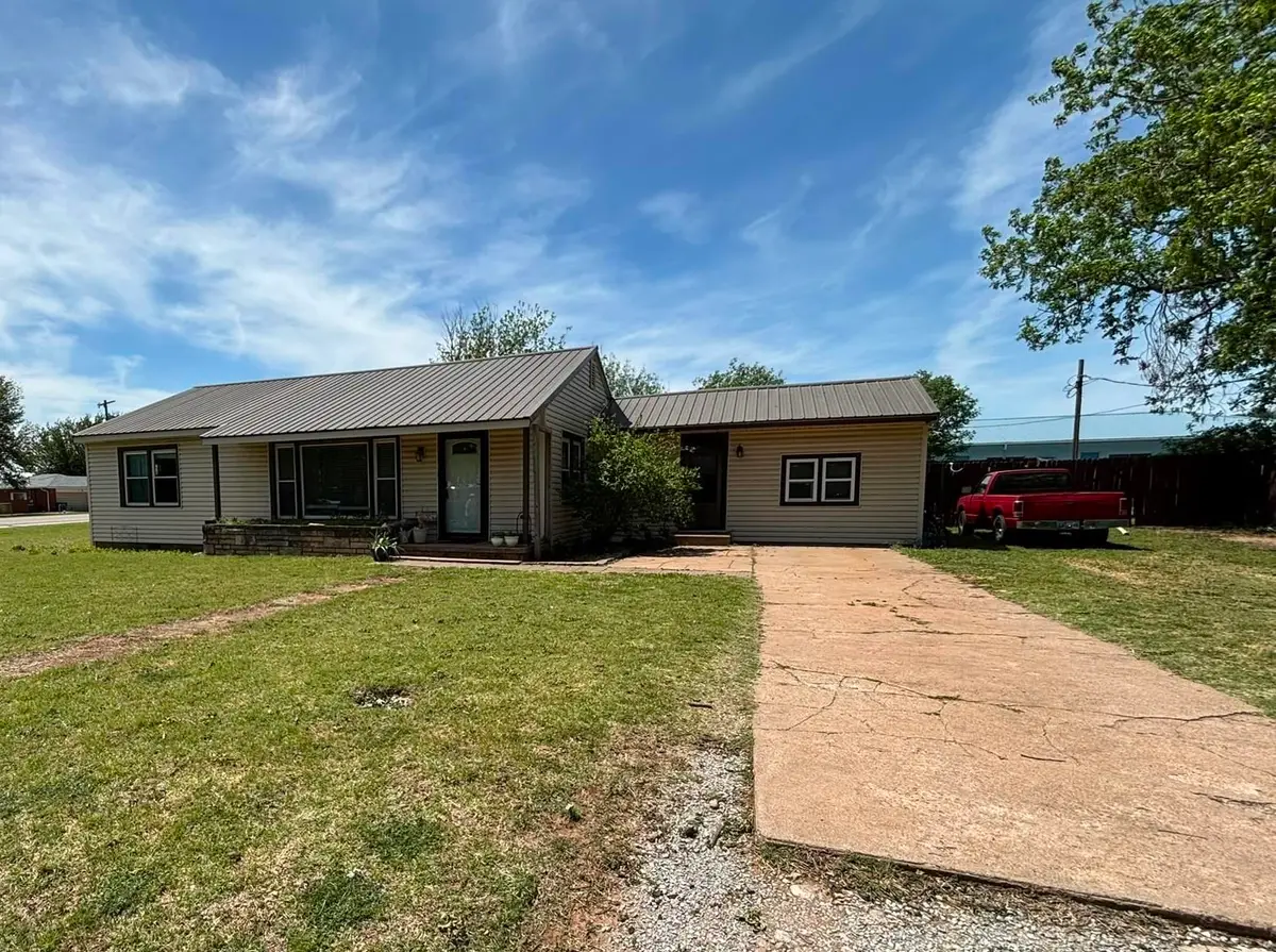 101 N 7th, Jet, OK 73749 - #1