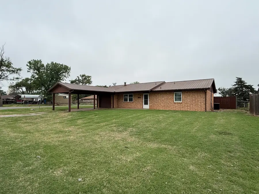 702 Teri Ln, Kremlin, OK 73753 - #3