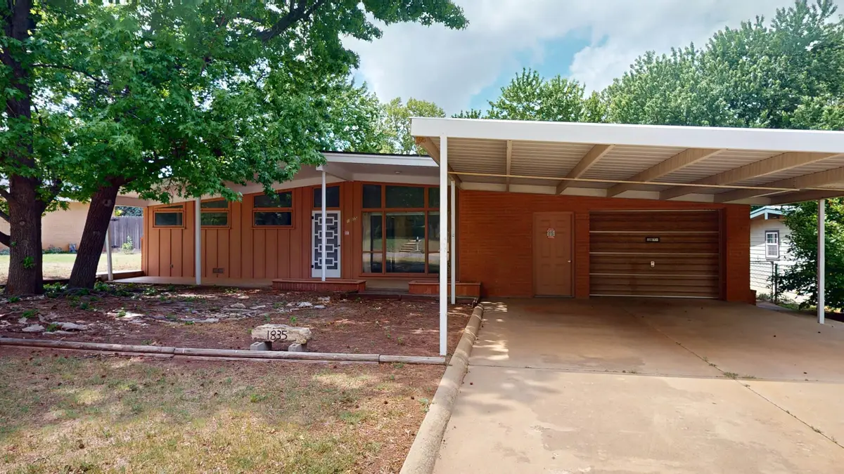 1835 20th St, Woodward, OK 73801 - #1