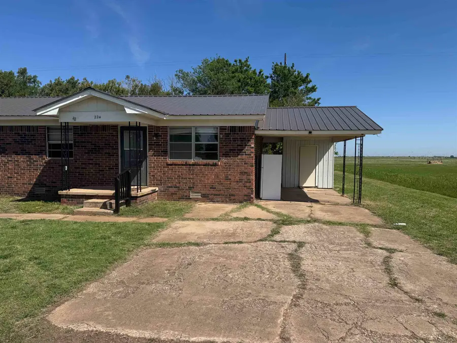 224 Ash, Medford, OK 73759 - #2