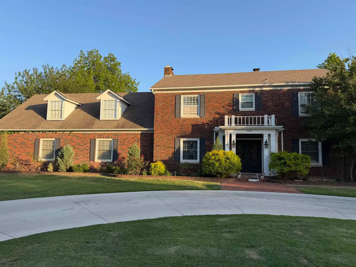 1201 W Wabash Ave, Enid, OK 73703 - #1