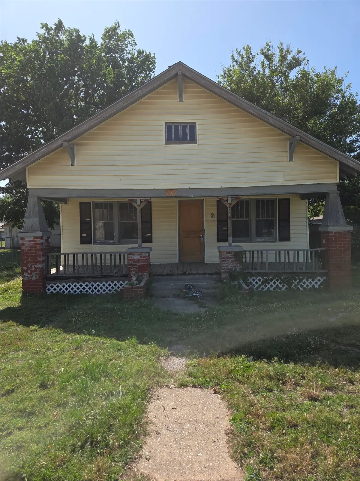 322 N 11th St, Enid, OK 73701 - #1