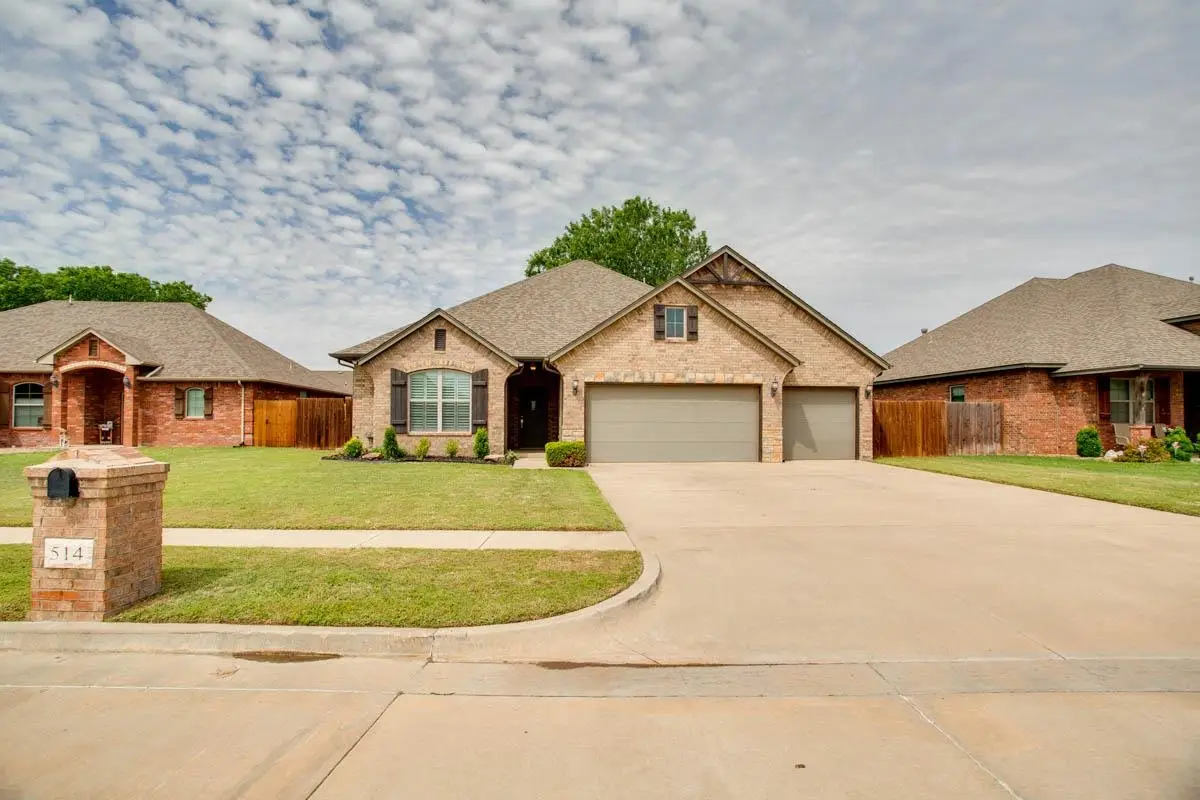 514 Jaguar Ln, Enid, OK 73703 - #1