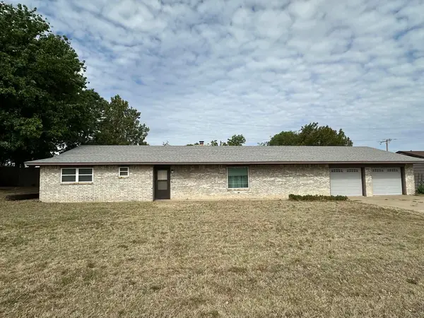 211 N Newman, Shattuck, OK 73858