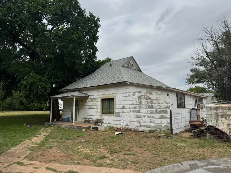 105 E Oklahoma, Cleo Springs, OK 73729 - #3