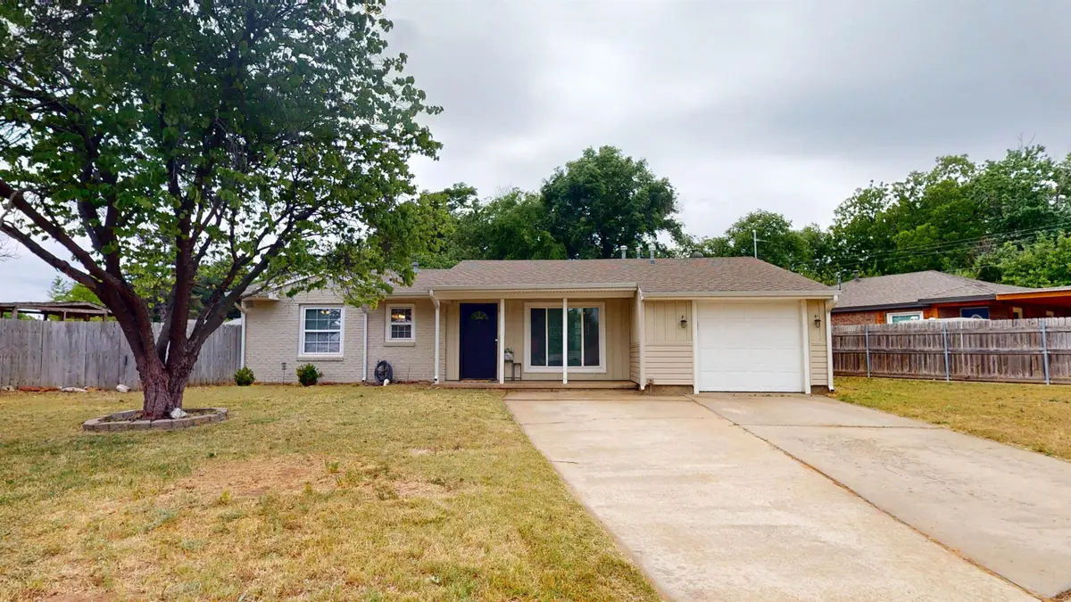 1603 15th St, Woodward, OK 73801 - #1