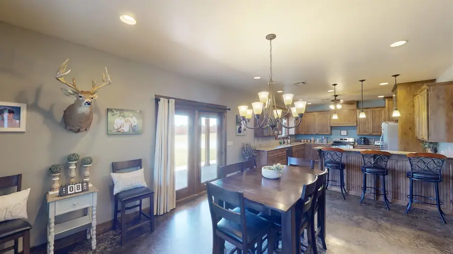 3905 Richmond Rd, Woodward, OK 73801 - #3