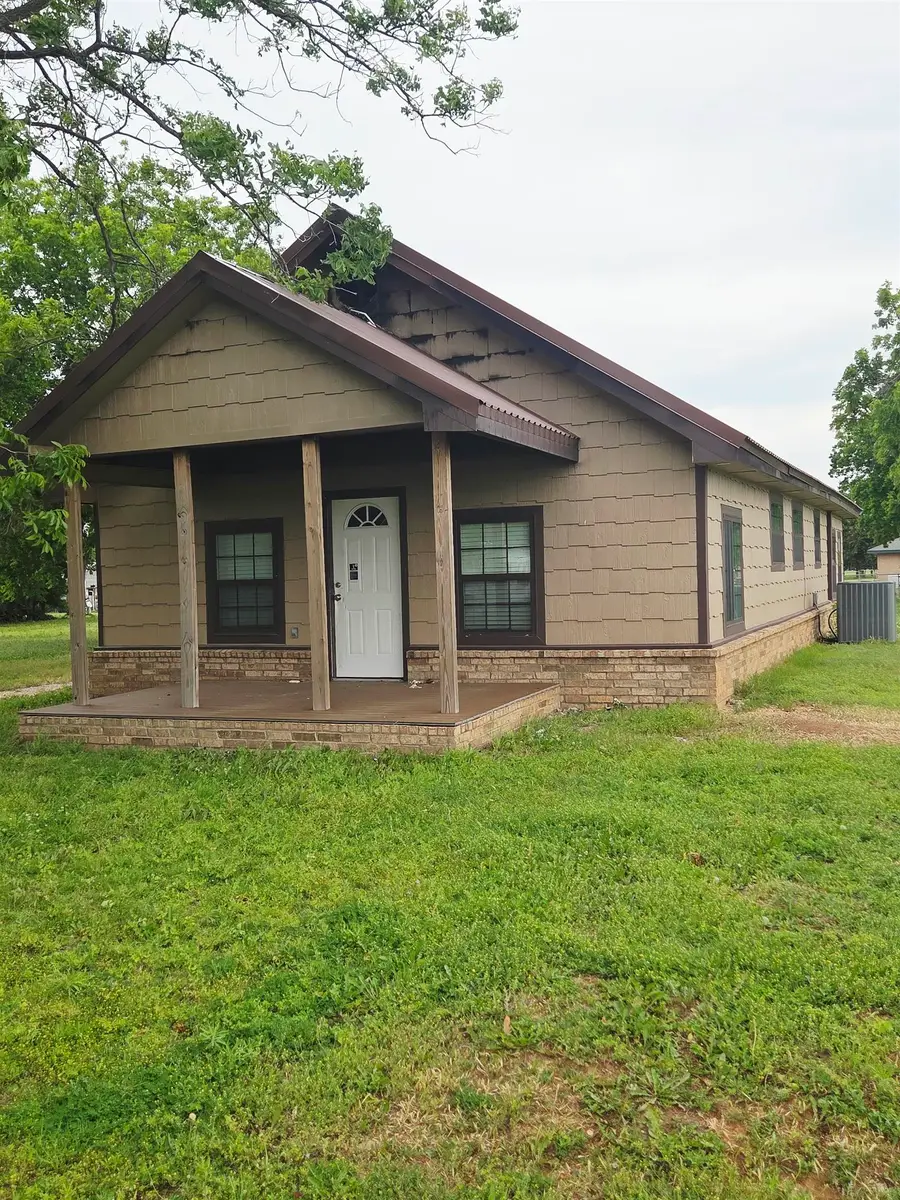 519 W Ponca, Garber, OK 73738 - #2