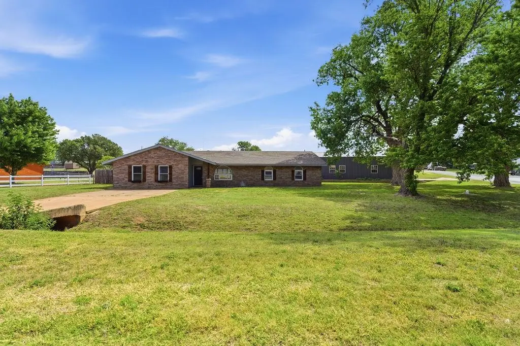 1403 Ridge Pl, Lahoma, OK 73754 - #1