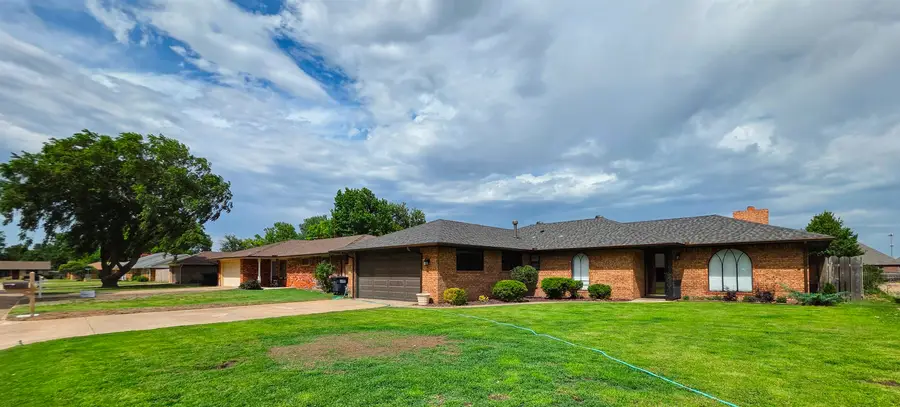 1107 Coventry, Enid, OK 73703 - #3