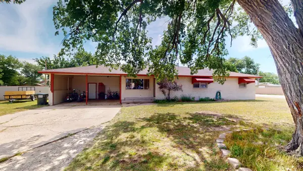 302 N Elm, Mooreland, OK 73852