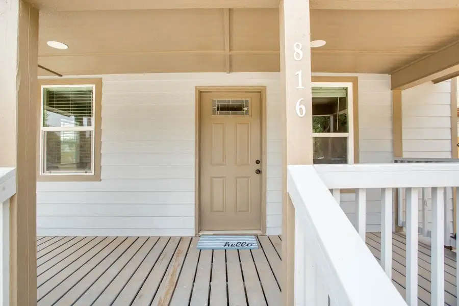 816 S Independence Ave, Enid, OK 73701 - #3