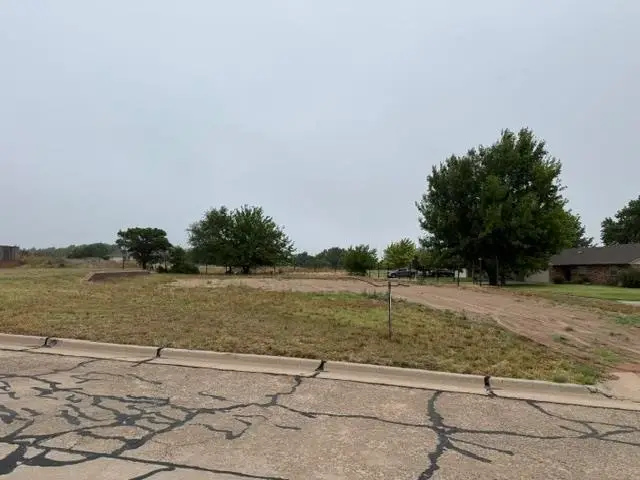 1803 Meadowlake, Woodward, OK 73801 - #2