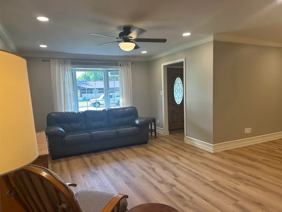 1927 Arapaho Dr, Enid, OK 73703 - #3