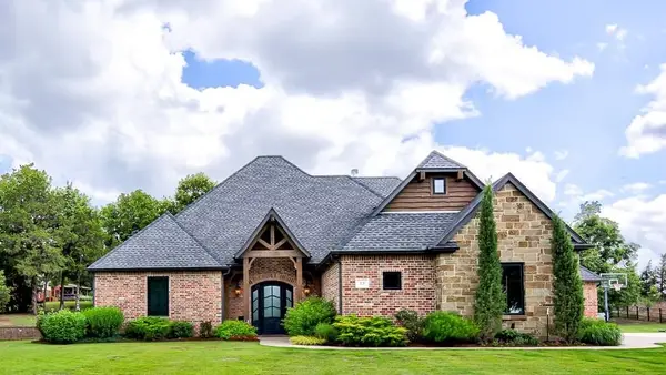13 Thousand Oaks, Enid, OK 73703