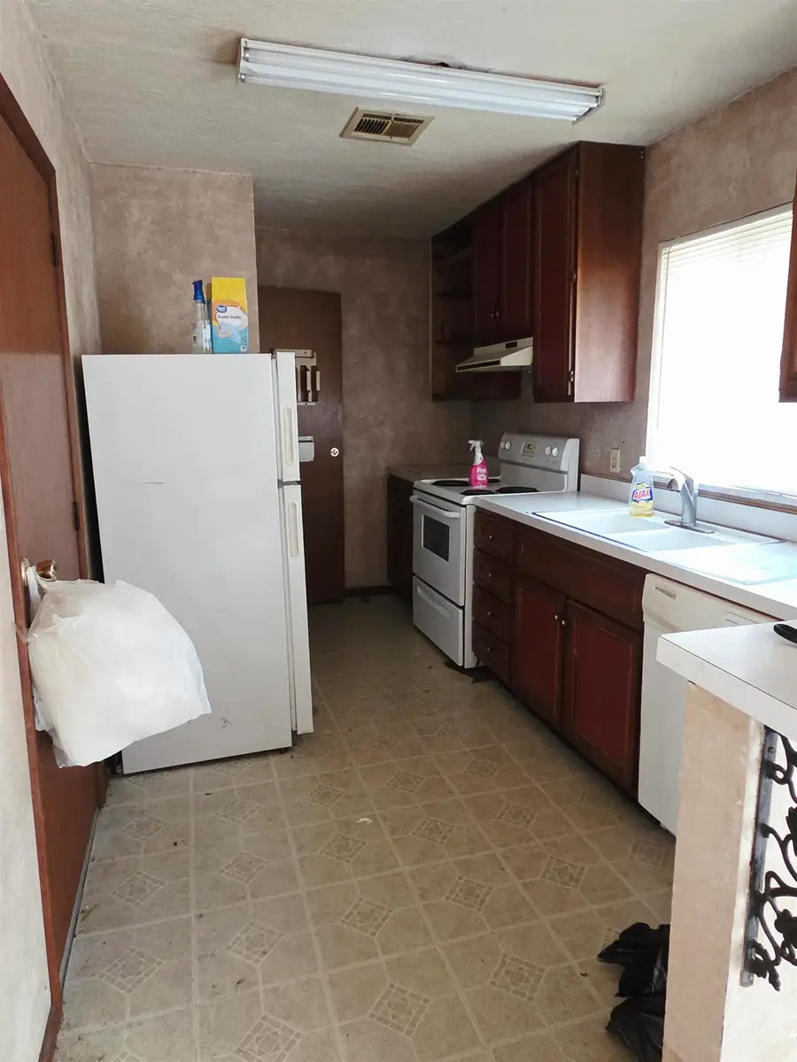 618 N Harding St, Enid, OK 73703 - #3