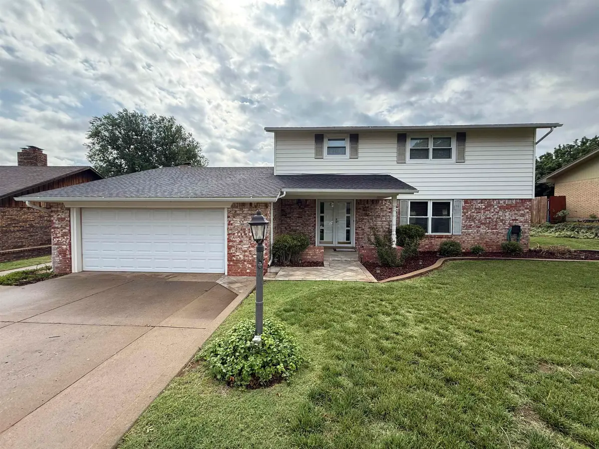 3617 Cheyenne Dr, Woodward, OK 73801-1823 - #1