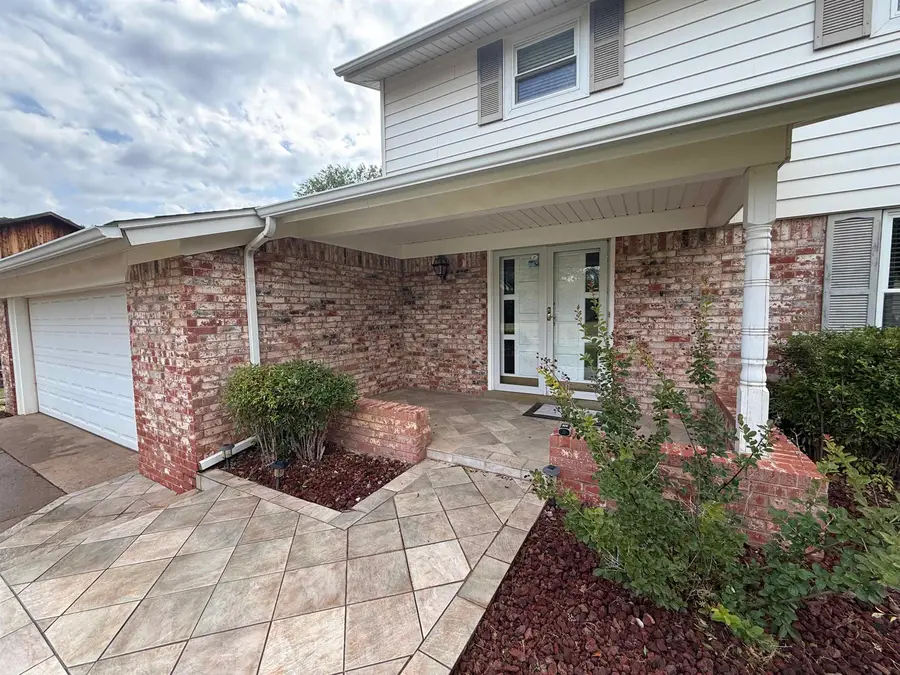 3617 Cheyenne Dr, Woodward, OK 73801-1823 - #2
