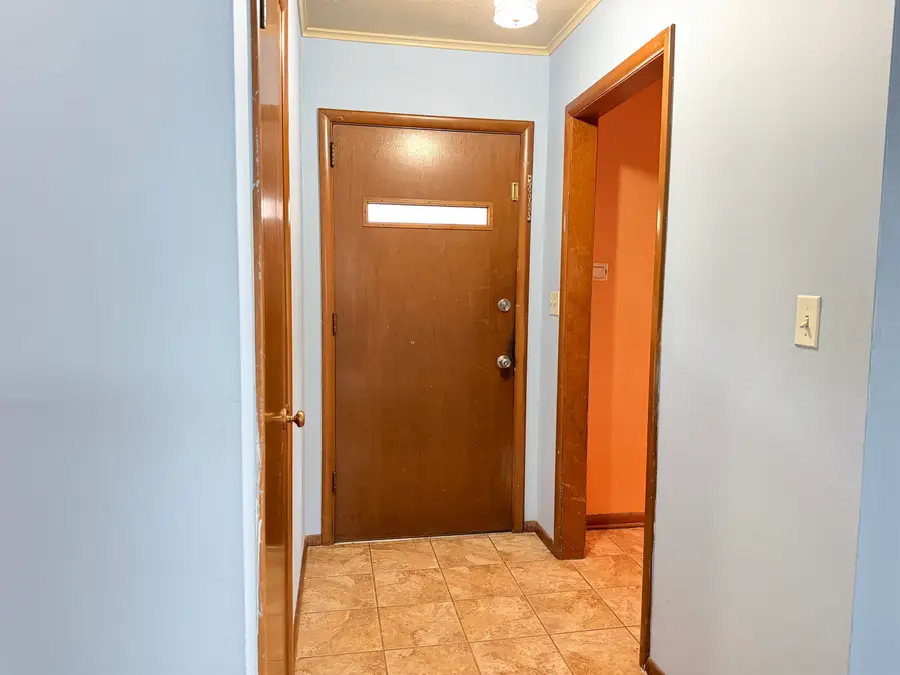 1733 W Thompson Ave, Enid, OK 73703 - #2