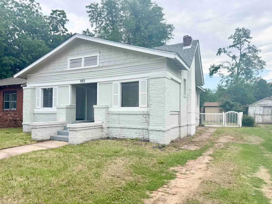1913 W Oklahoma, Enid, OK 73703 - #2