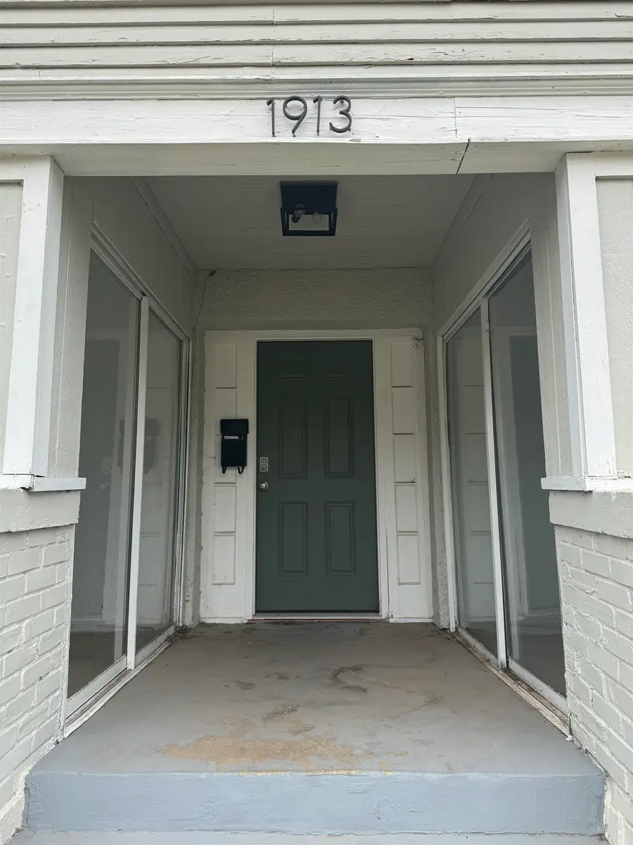 1913 W Oklahoma, Enid, OK 73703 - #3