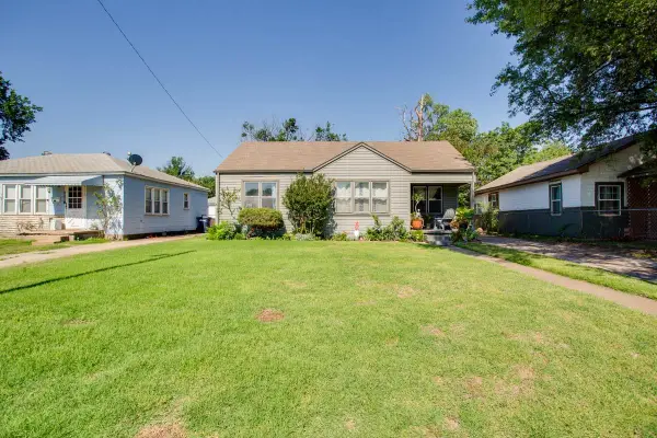 1722 N Washington, Enid, OK 73701